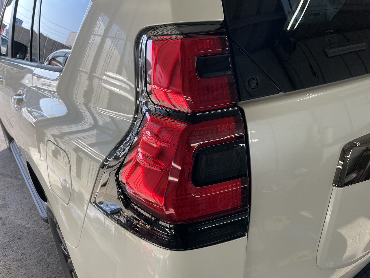 楽天市場】ランクルプラド 150系 後期 エンブレム ハイマウント テール