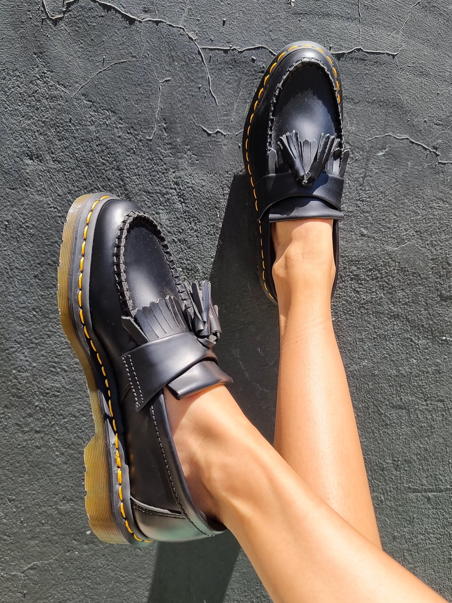 DR. MARTENS ADRIAN BLACK SMOOTH YS – That Shoe Lady