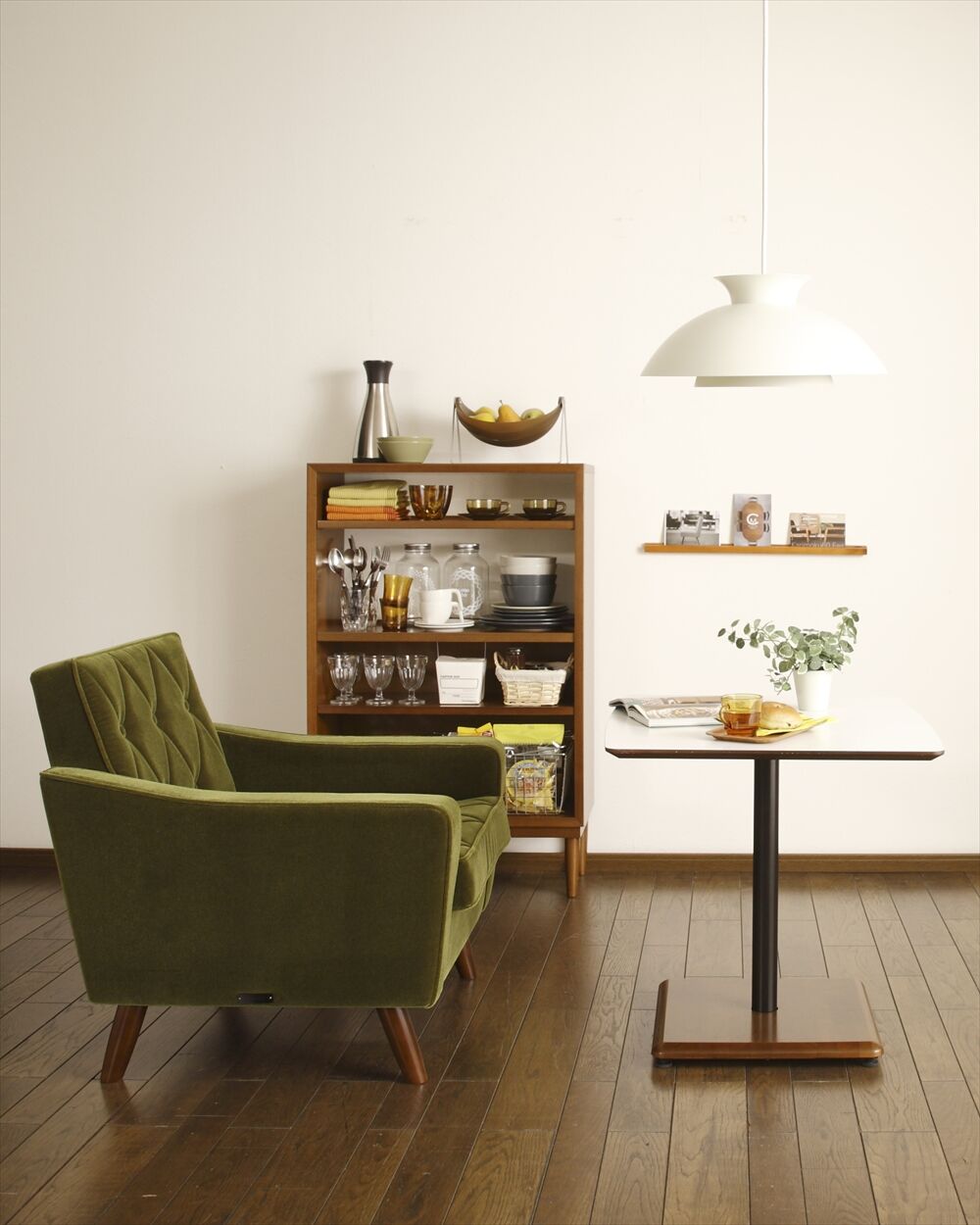 カリモク60 カフェテーブル | クラシノ家具店 オンラインストア