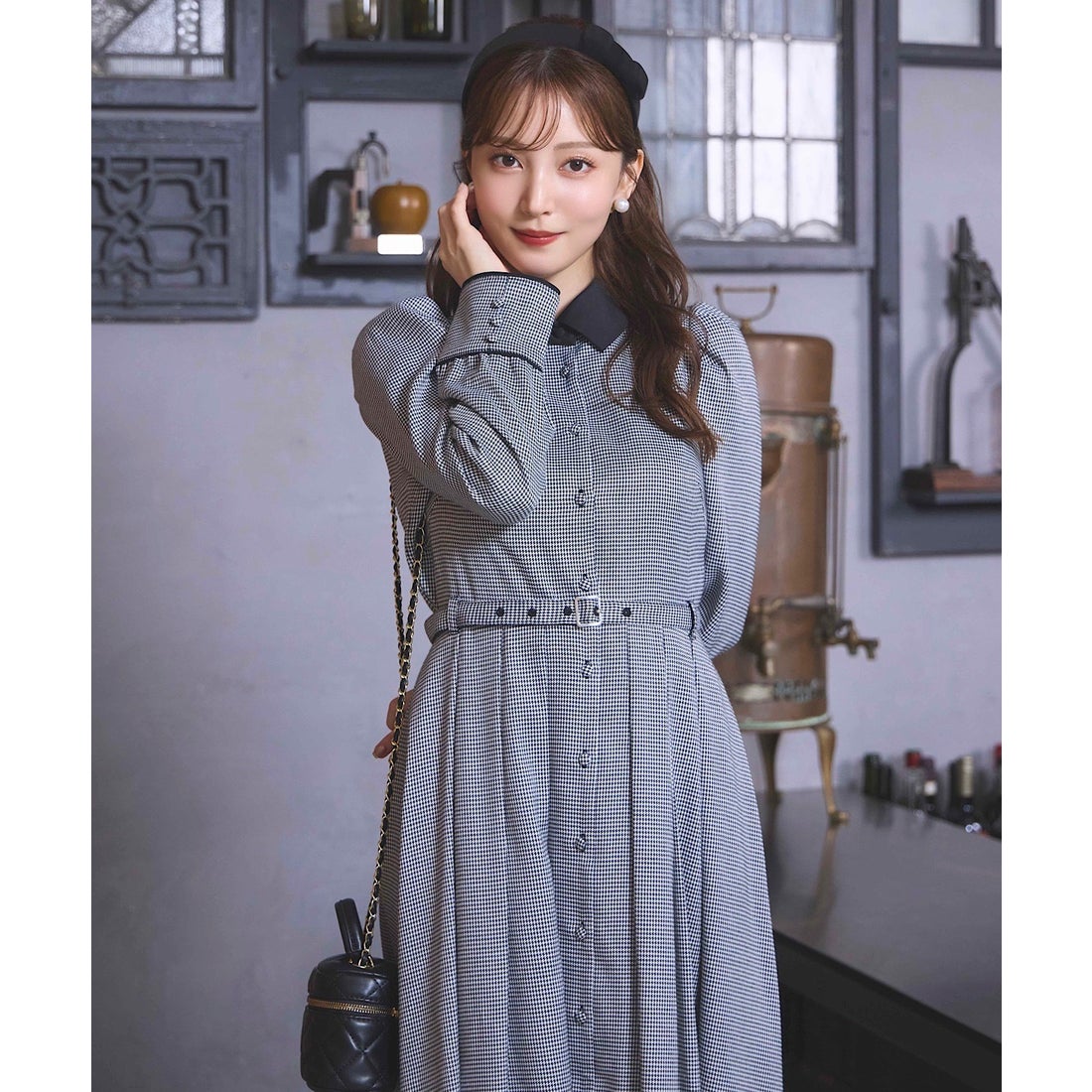 スウィングル SWINGLE バイカラー衿パイピングタックフレアシャツ