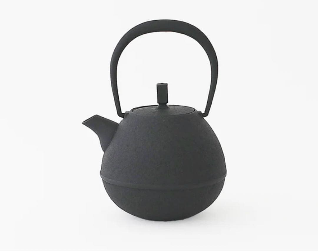 【新品未使用】南部鉄器 空間鋳造 鉄瓶 Egg 中 黒 PureBlack 雑貨のお店セレクト・ペンギン-長く使える「いいもの」を！