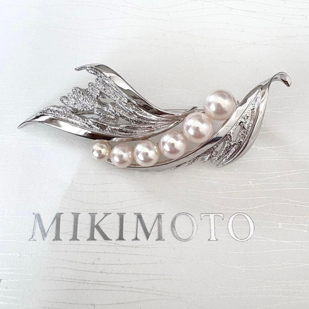 美品✨MIKIMOTO ブローチ あこや真珠 6珠 リーフM刻印 シルバー 買取実績】MIKIMOTO ミキモト ブローチ シルバー S刻印
