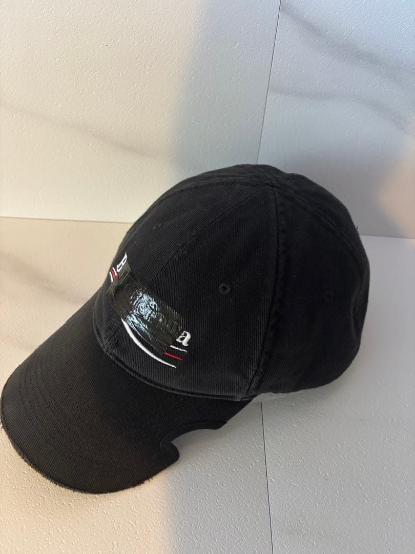 BALENCIAGA HAT GAFFER CAP テープロゴ BALENCIAGA(バレンシアガ) 「Gaffer Cap」テープロゴキャップ719364