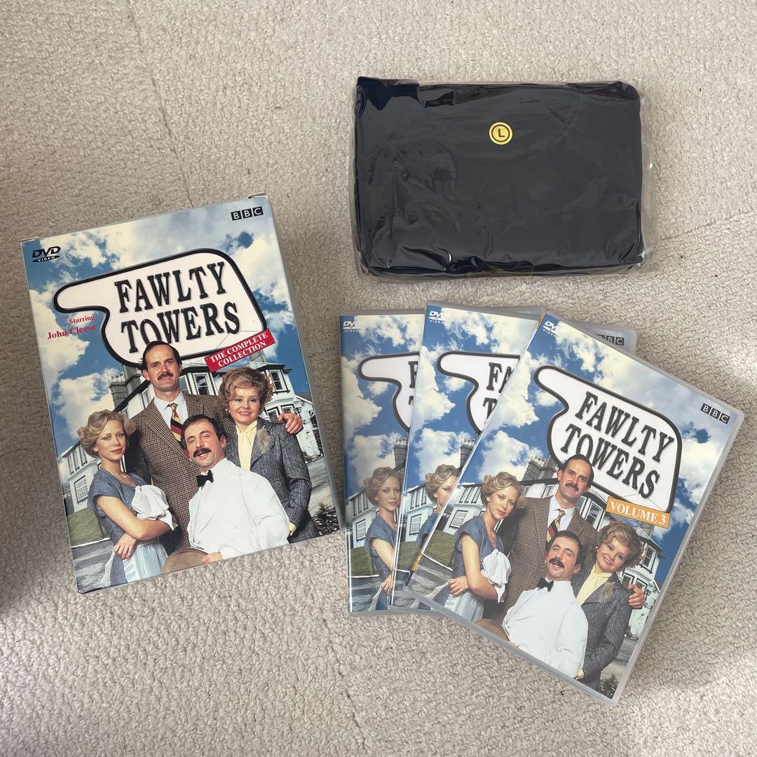 フォルティタワーズ コンプリートDVDボックス〈3枚組〉 Tシャツ付き フォルティタワーズ コンプリートDVDボックス〈3枚組〉 Tシャツ付き