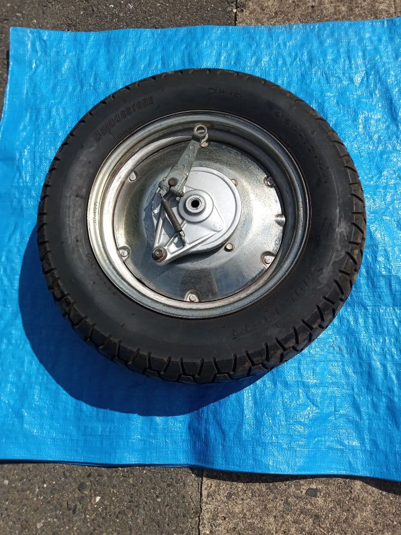 ホンダのマグナ50のリヤ−ホイールになります。 マグナ50 リヤホイール装着 | 原付販売 K.Kモータース - 楽天ブログ