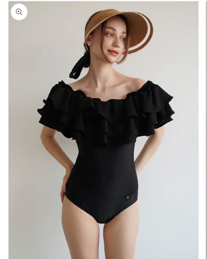 フリルオフショルダー水着 ブラック 水着】フリルオフショルダービキニ 上下セット – Belletia Paris