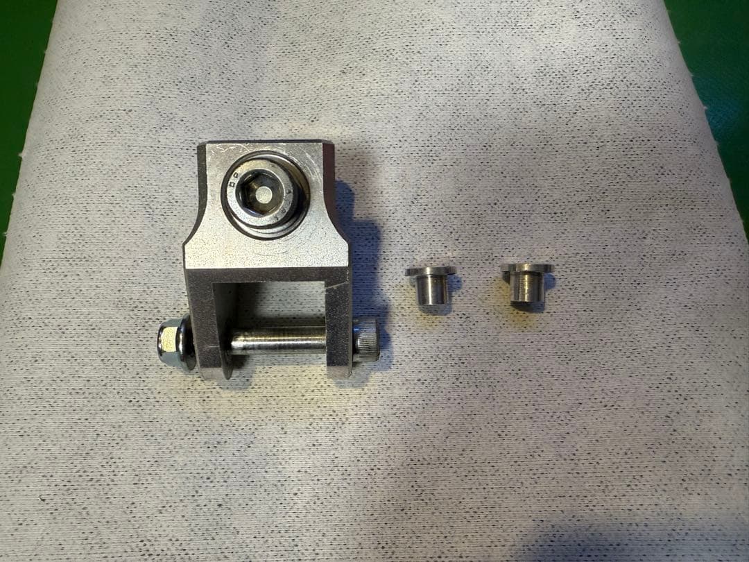 ダイレクトドットコムレーシングNS50F用アダプタ（NSF100純正サス装着用） Amazon | ダイレクト・ドットコム・レーシング NS50F用リアサス