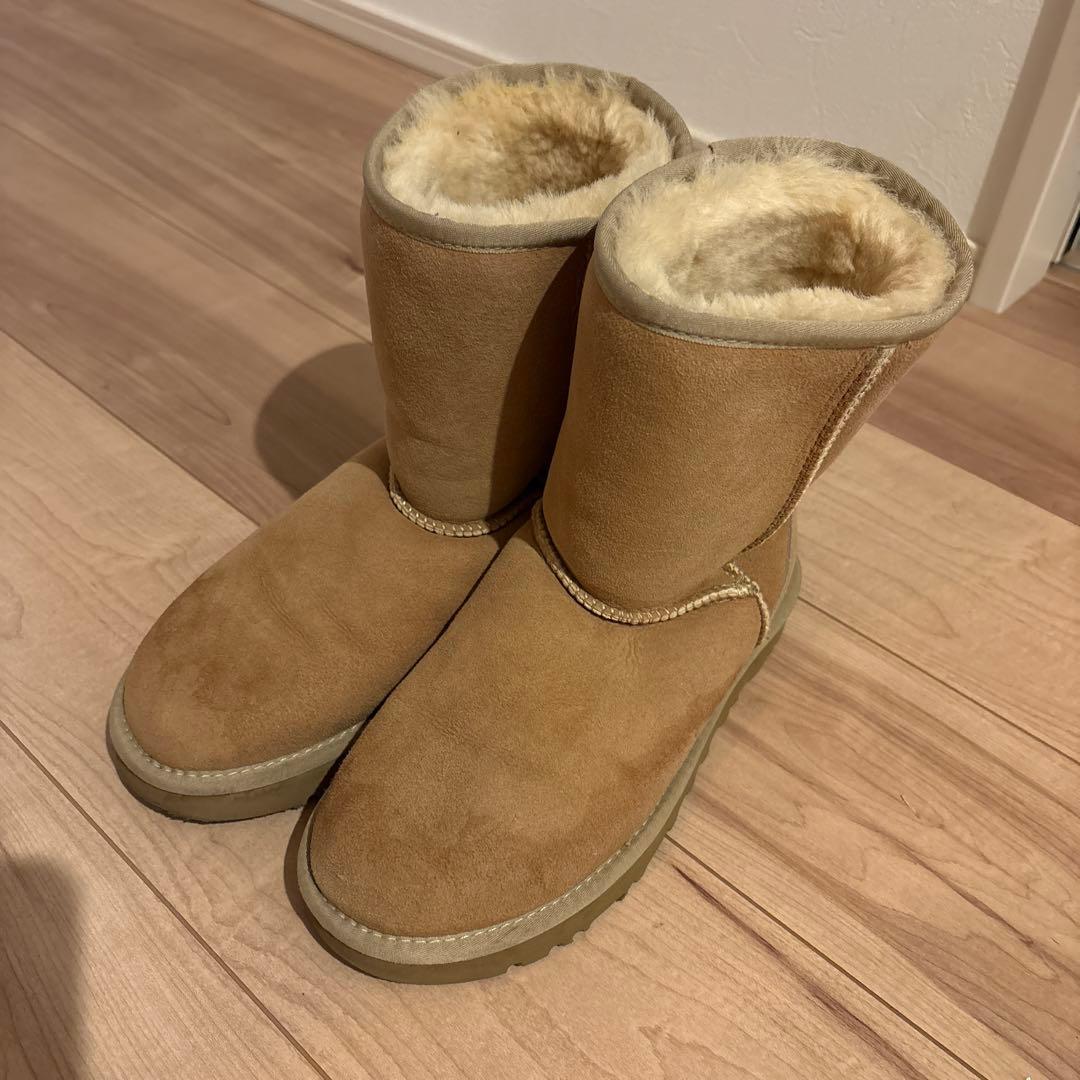ち*み様 1回着用のみ！公式ショップ購入UGG Classic Shortムート UGG（アグ） Classic Ultra Mini New Heights 1158311 レディース 厚底
