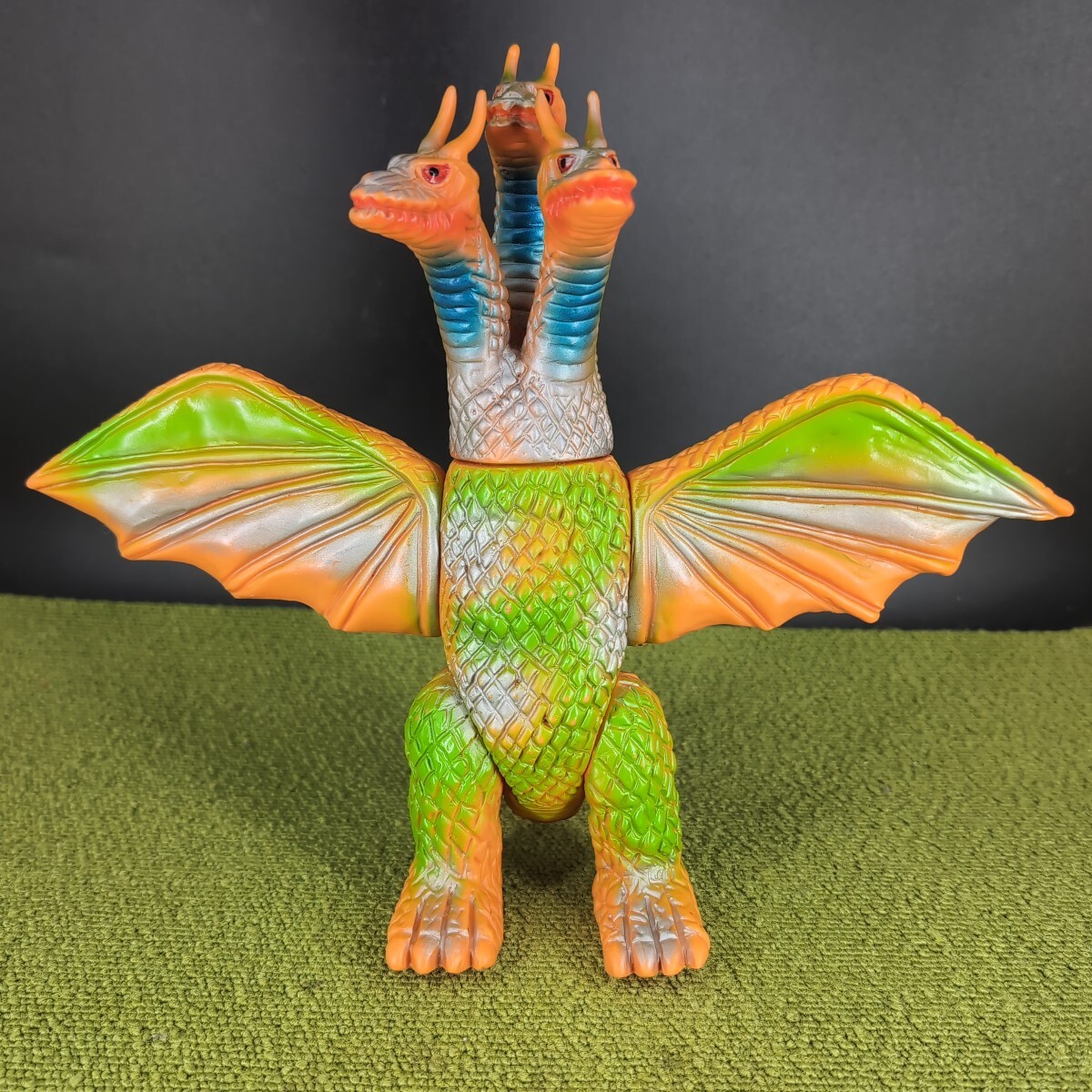 Yahoo!オークション -「キングギドラ ソフビ」(ビンテージ) の落札相場