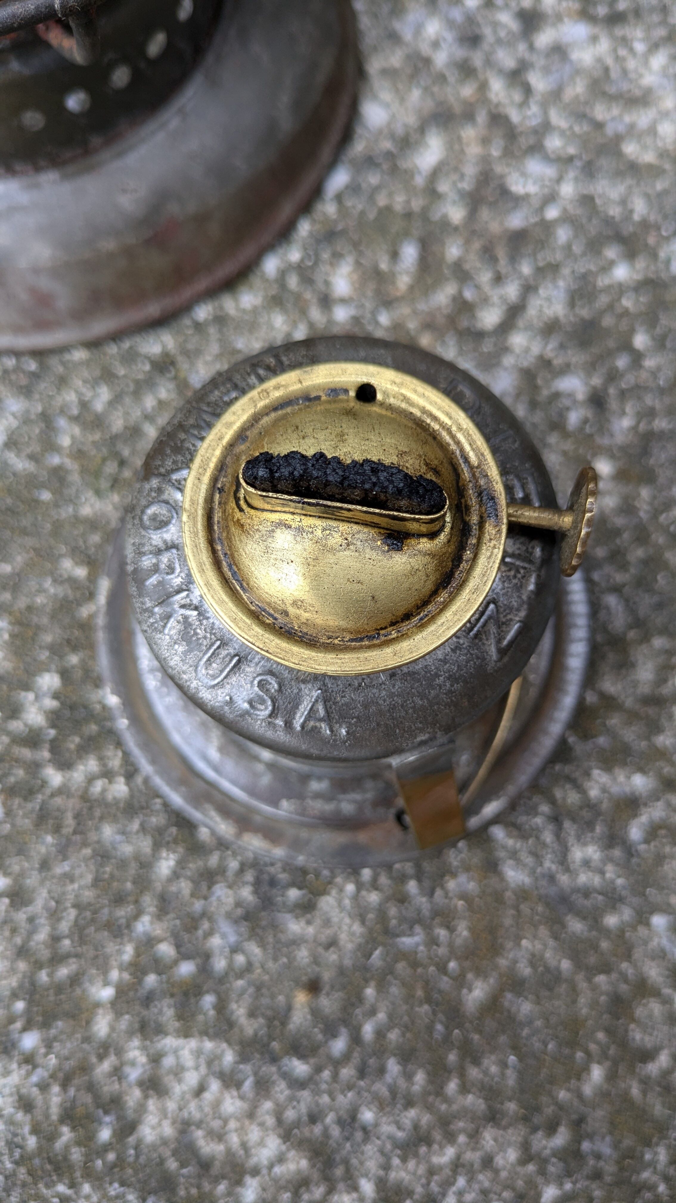 Vintage Dietz No6 RailroadLantern Lamp BellBottom NEWYORK CENTRAL